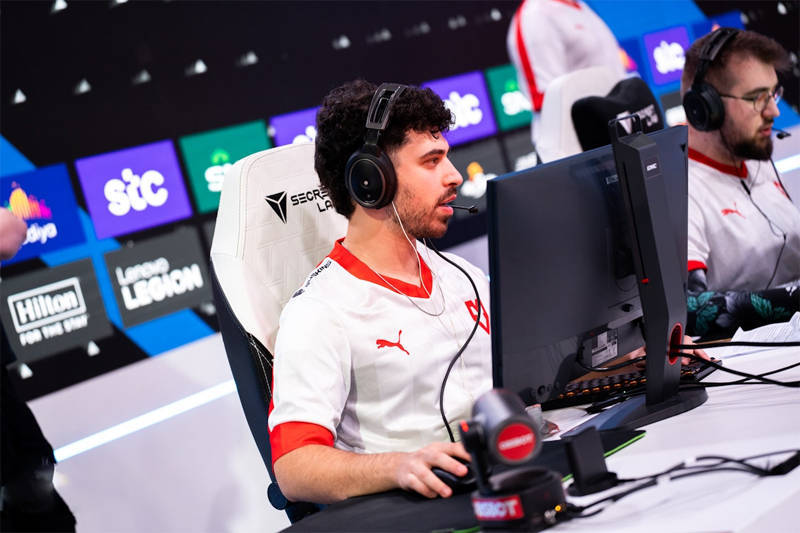 VP的完美, MOUZ成, Spinx