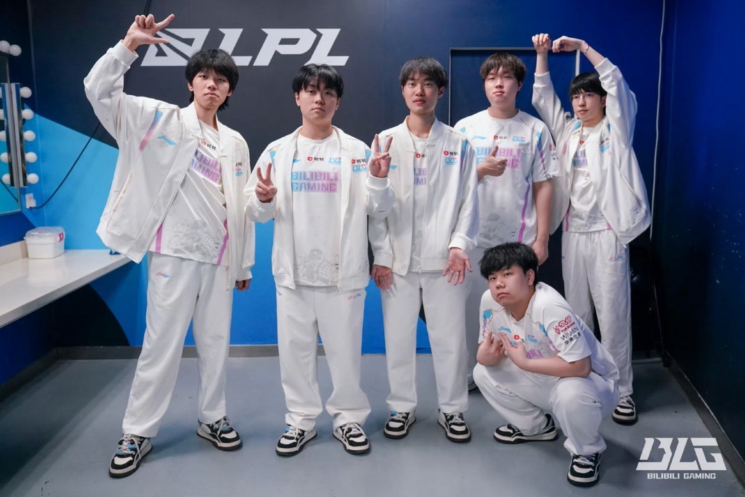 BLG韩服, 第一轮的比, 本文由小黑 BLG韩服, 第一轮的比, 本文由小黑