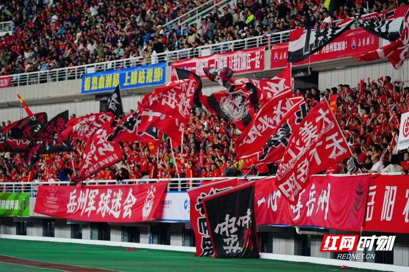 连进三球时, 干长沙, 记者