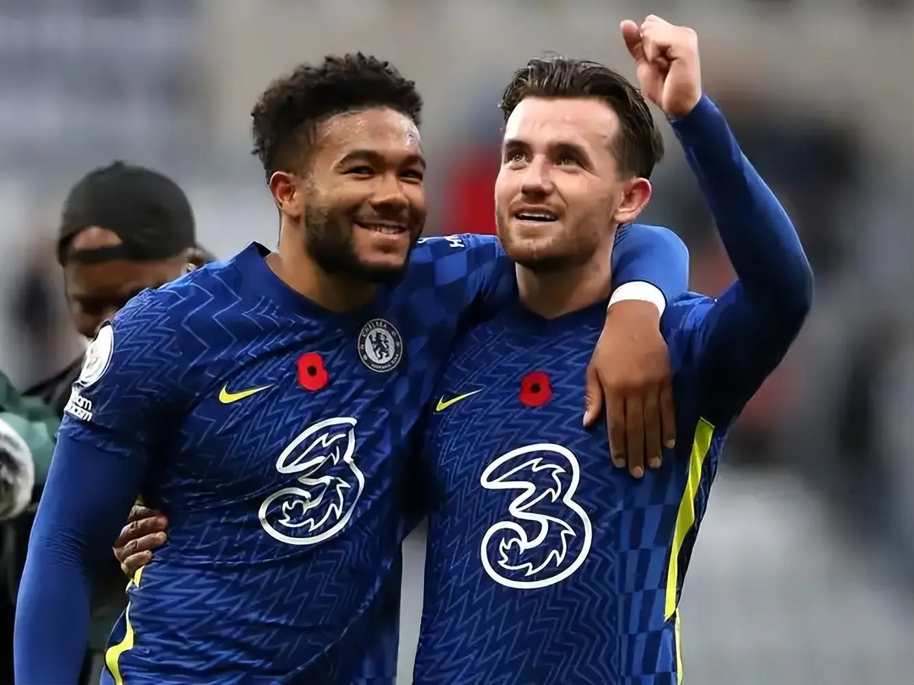 奇尔维尔则, 的兄弟