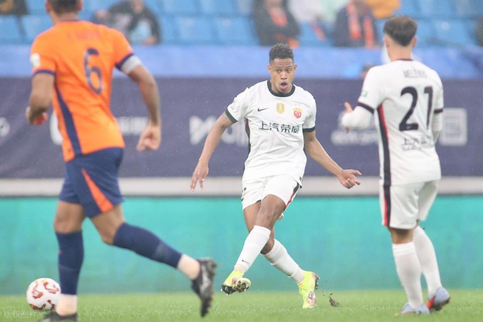 泽帮助青岛, 菲利佩 泽帮助青岛, 菲利佩