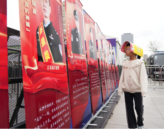 长郝津翔说, 海安市公安